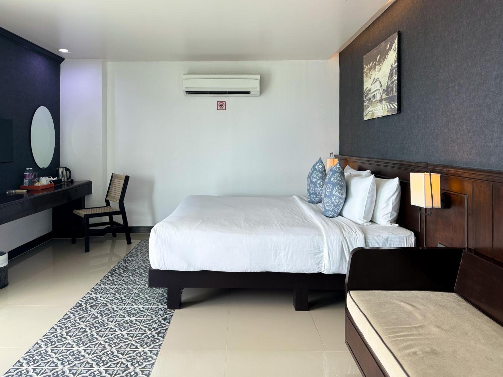 Grand Supicha City Hotel - Sha Plus Phuket Eksteriør bilde